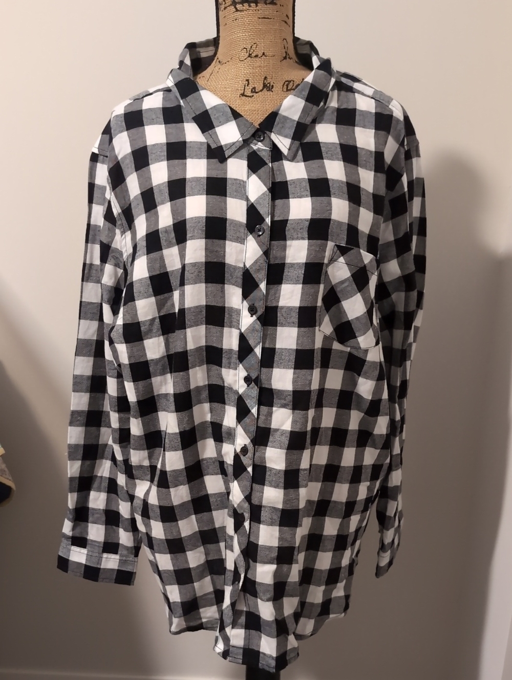 Faded Glory Black & White Checkered Button-Down Shirt